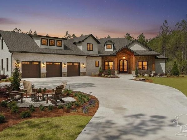 9325 Naturewalk Dr, Jay, FL 32565