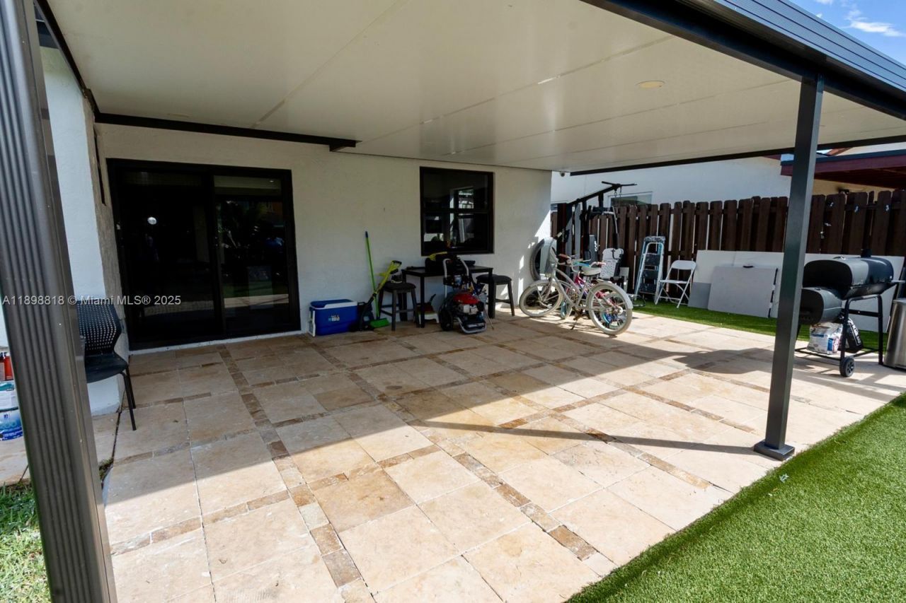 8550 SW 207th Ter, Cutler Bay, FL 33189 Photo