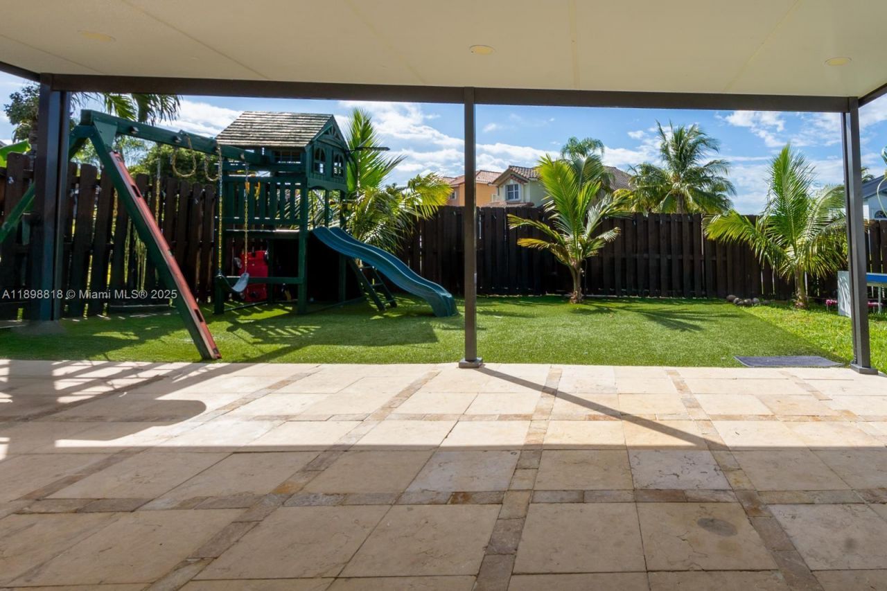 8550 SW 207th Ter, Cutler Bay, FL 33189 Photo