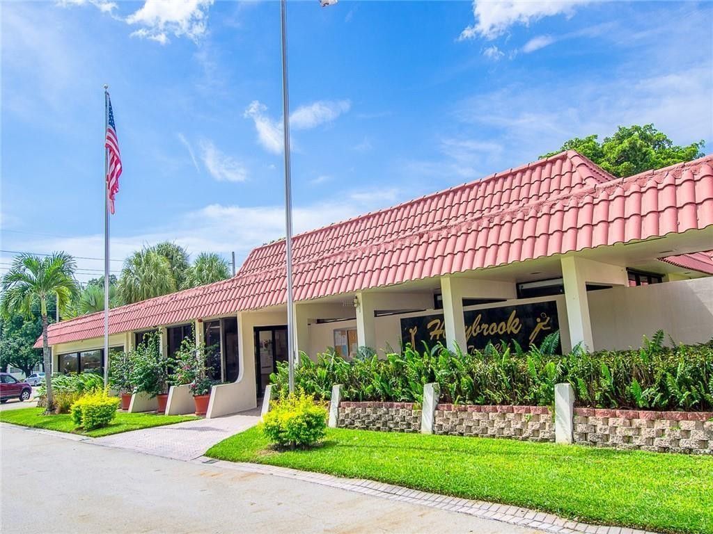 9800 N Hollybrook Lake Drive, Unit 202, Pembroke Pines, FL 33025 Photo