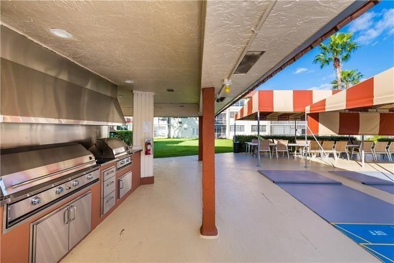 9800 N Hollybrook Lake Drive, Unit 202, Pembroke Pines, FL 33025 Photo