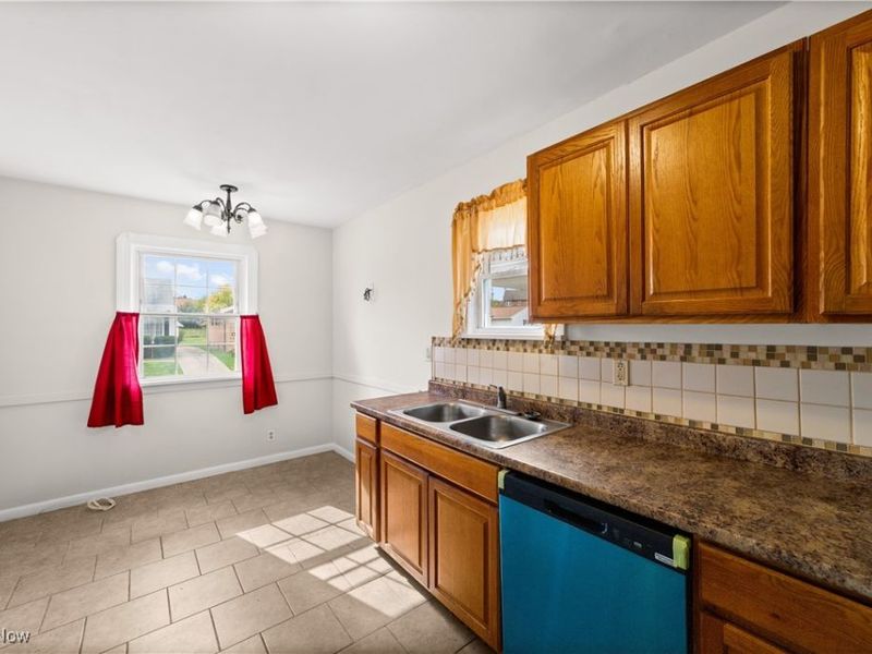 11813 Willard Avenue, Garfield Heights, OH 44125 Photo 12
