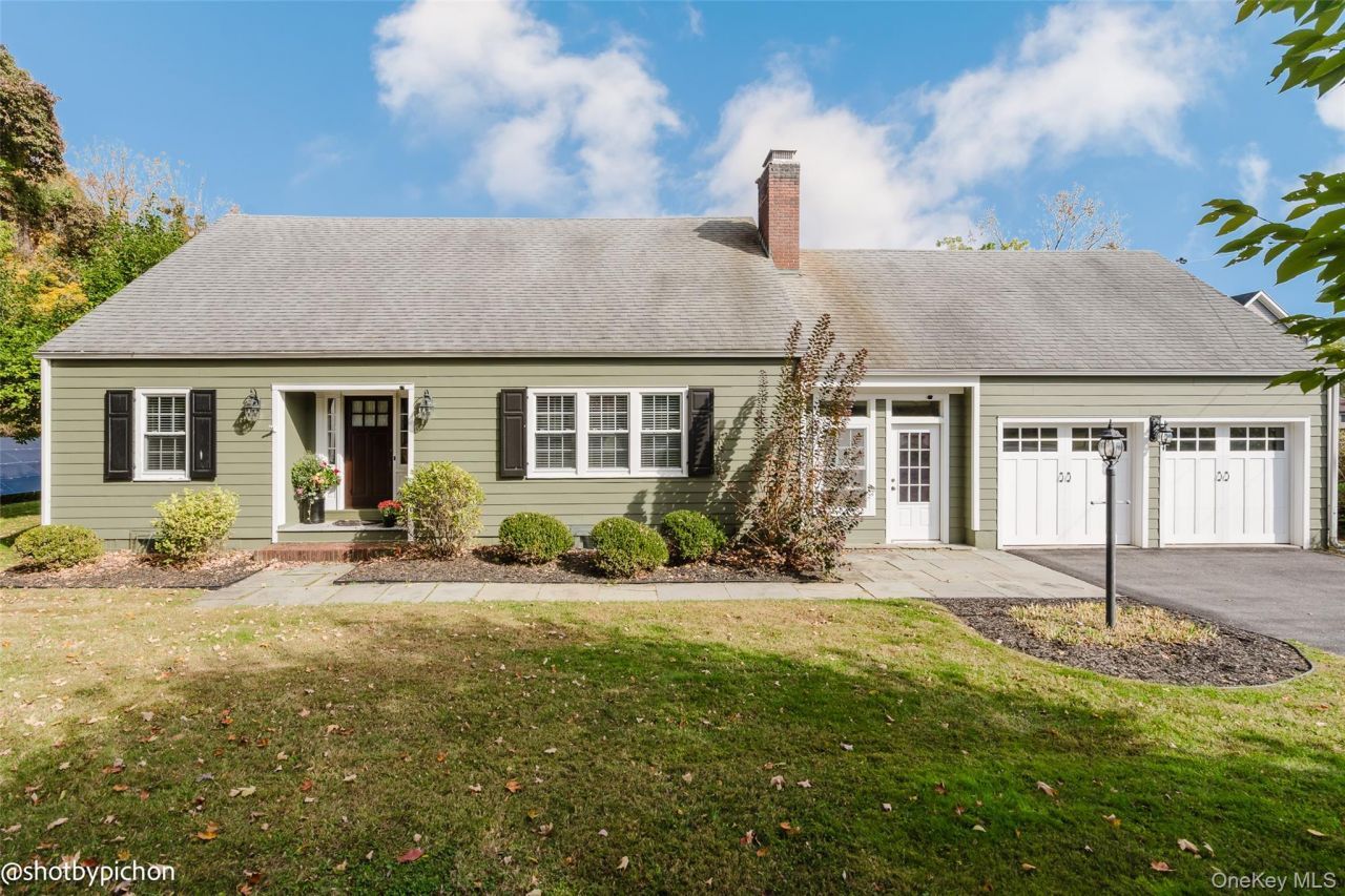 102 Cedar Avenue, Poughkeepsie, NY 12603 Main Photo