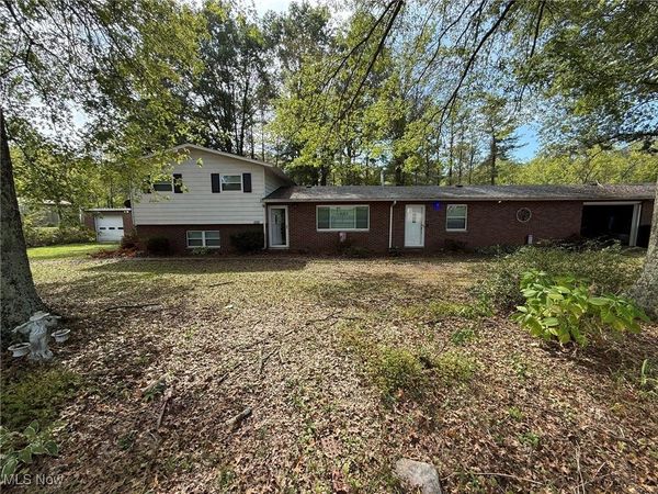 2512 Elizabeth Pike, Mineral Wells, WV 26150