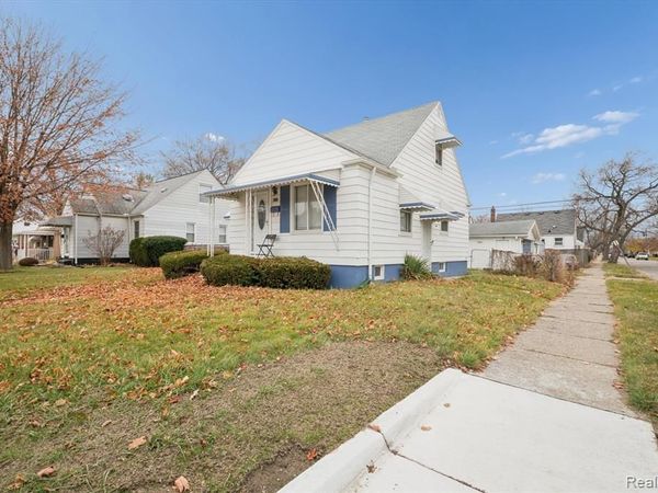 8157 Stephens, Center Line, MI 48015