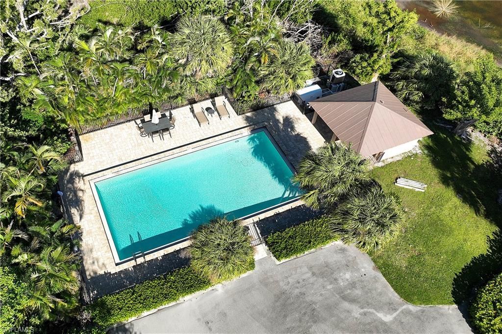 1321 Seaspray Ln, Sanibel, FL 33957 Photo