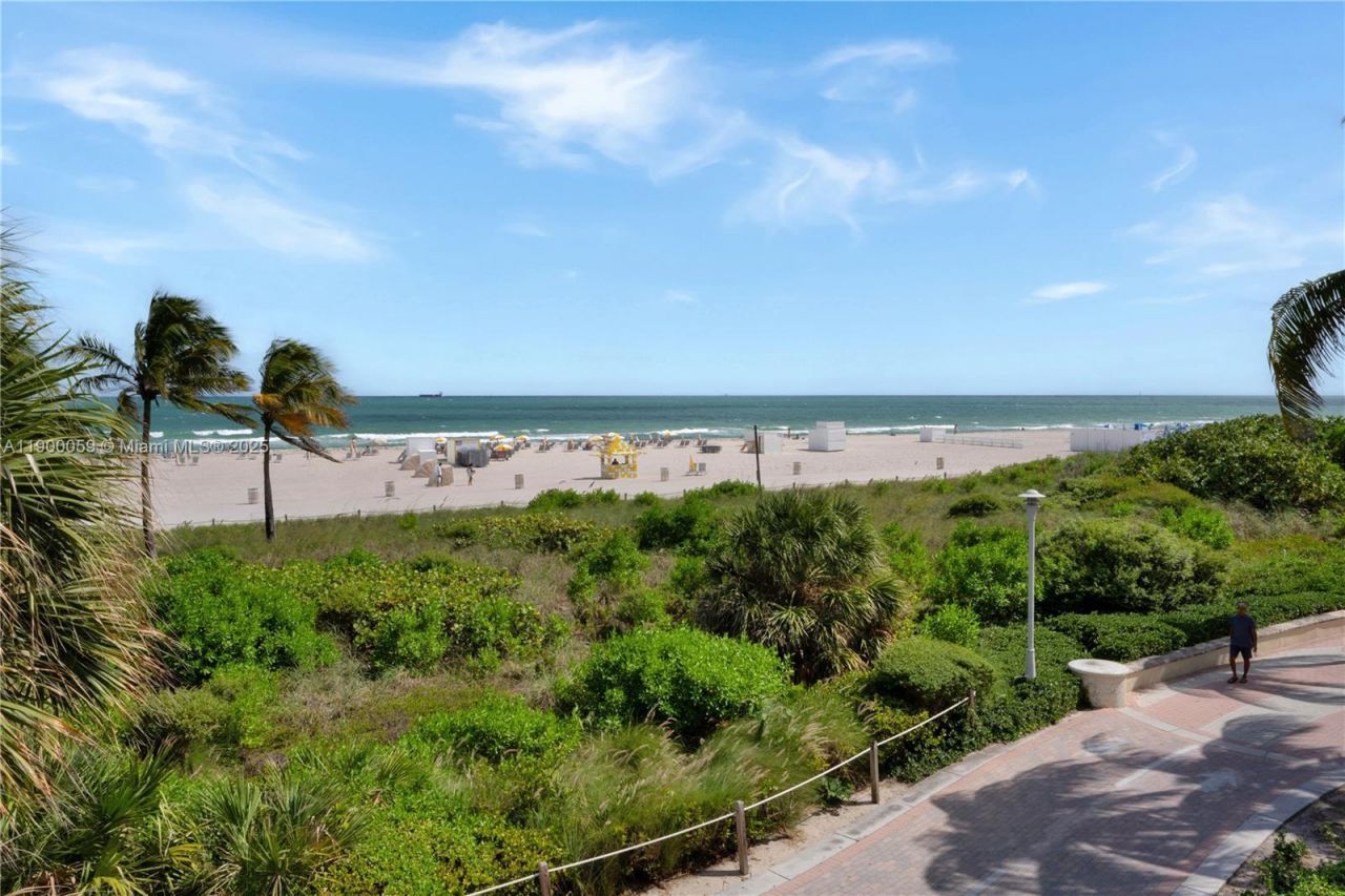 100 Lincoln Rd, Unit 607, Miami Beach, FL 33139 Photo