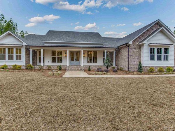 8916 Naturewalk Dr, Jay, FL 32565