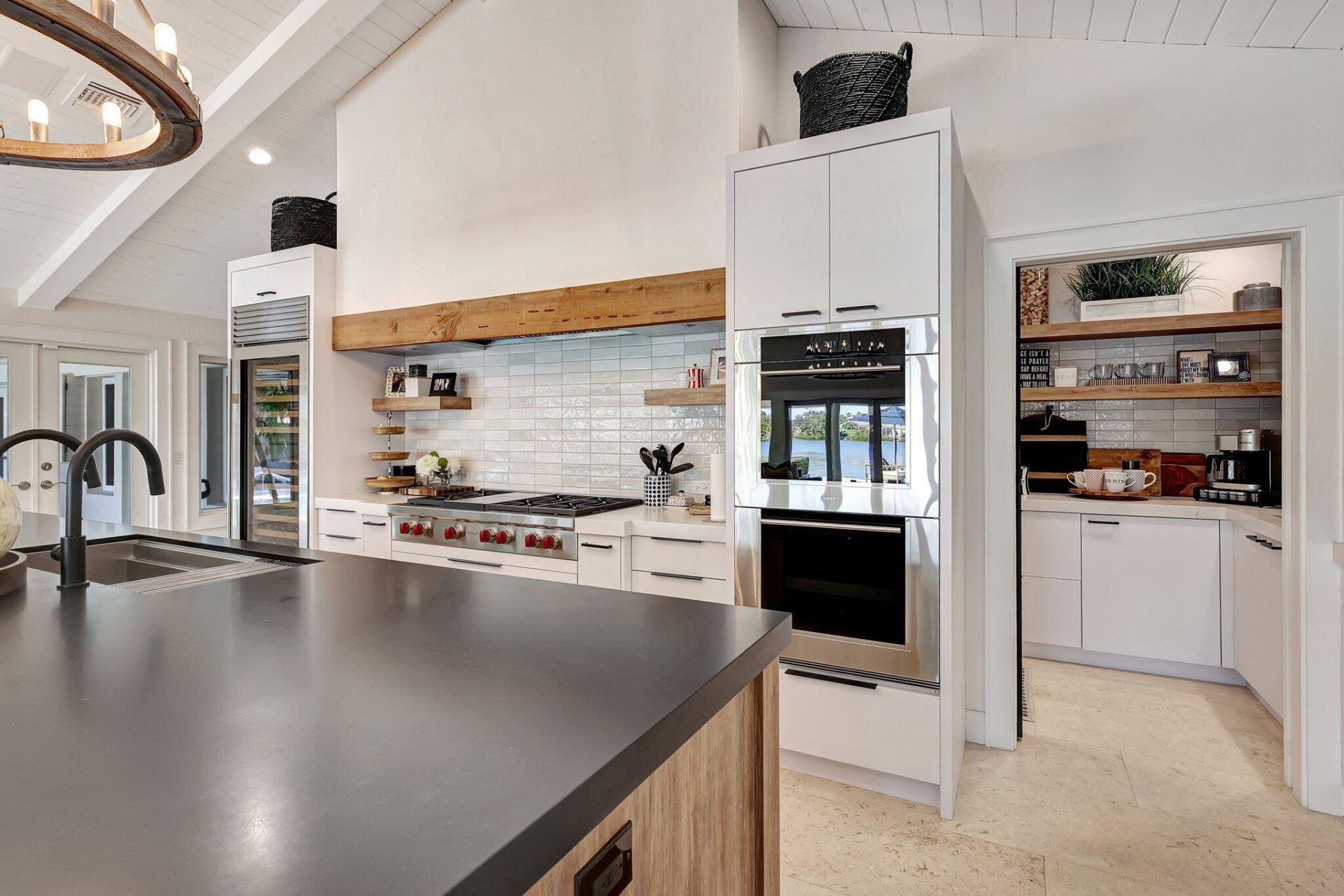 18896 Point Drive, Tequesta, FL 33469 Photo