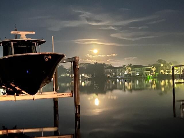 18896 Point Drive, Tequesta, FL 33469 Photo