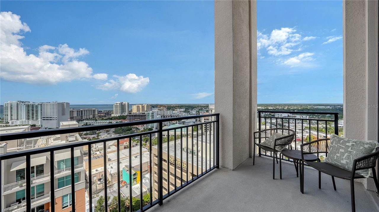 33 S Palm Avenue, Unit 1702, Sarasota, FL 34236 Photo