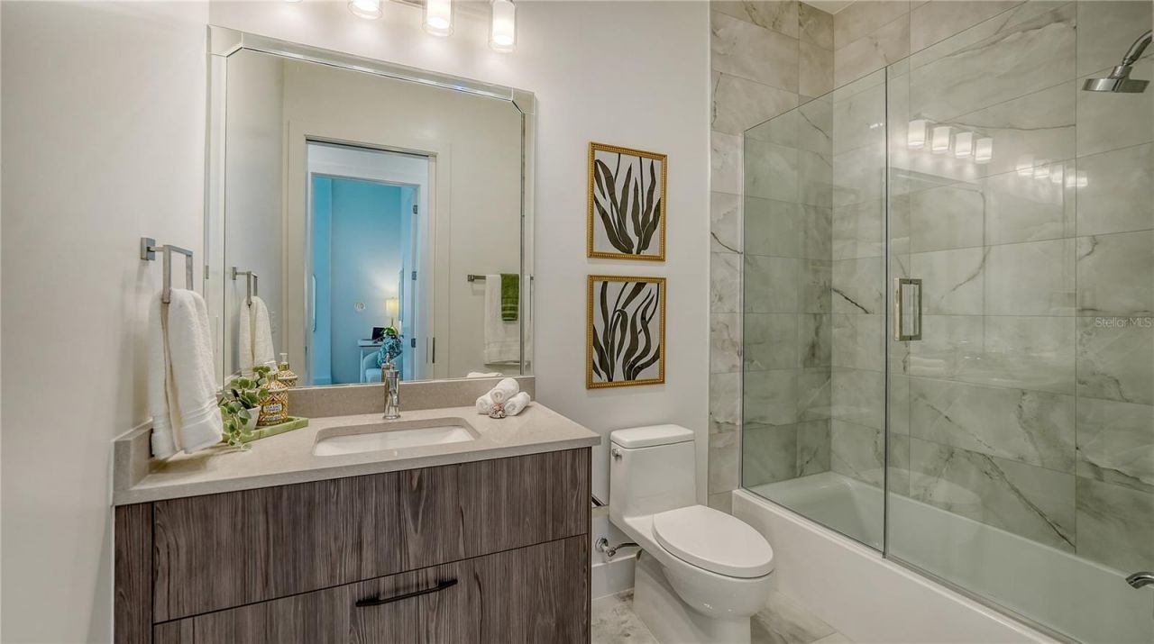 33 S Palm Avenue, Unit 1702, Sarasota, FL 34236 Photo