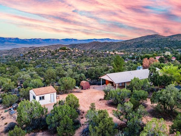 7270 N Pine Valley Drive, Hackberry, AZ 86411