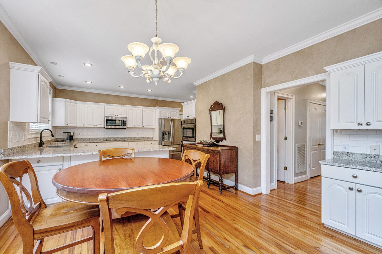 99 Fieldfare Way Photo 18