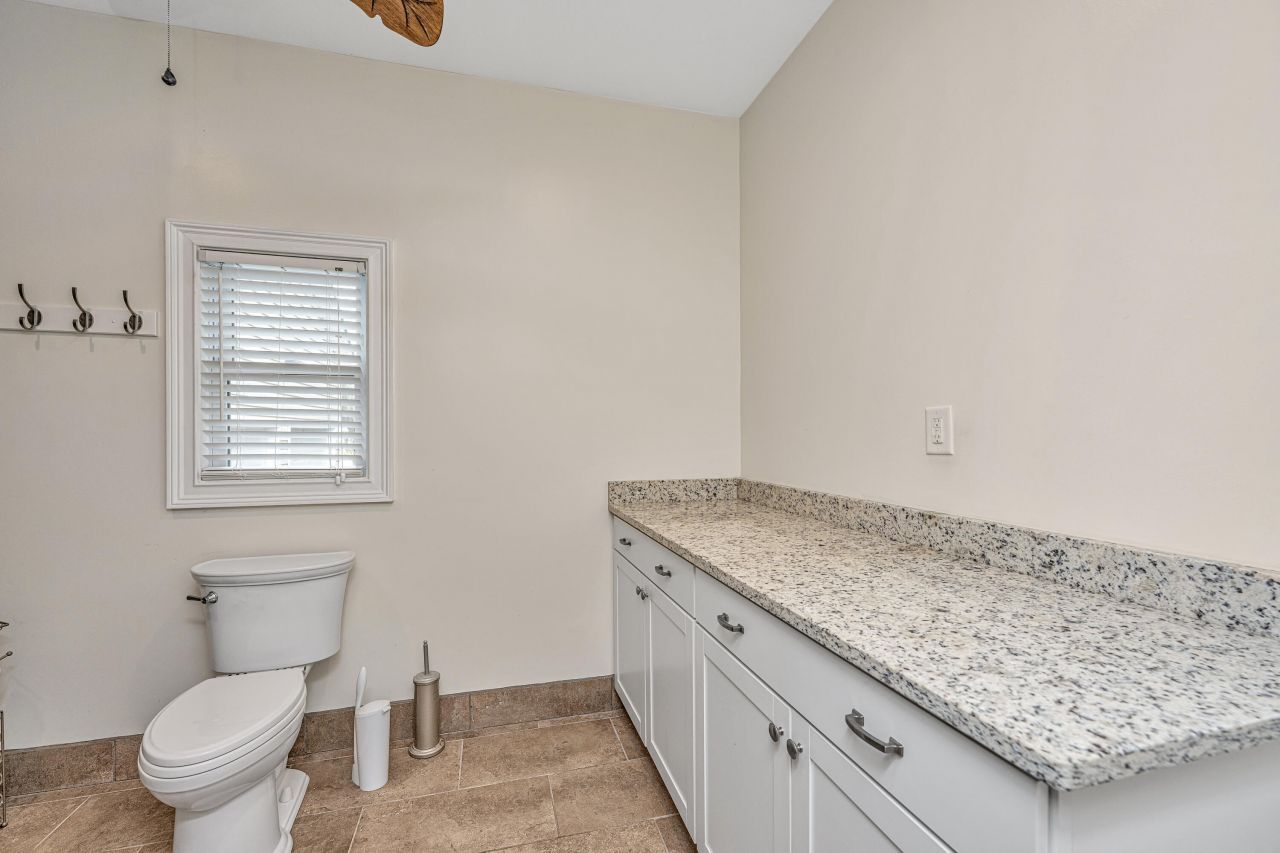 99 Fieldfare Way Photo 29