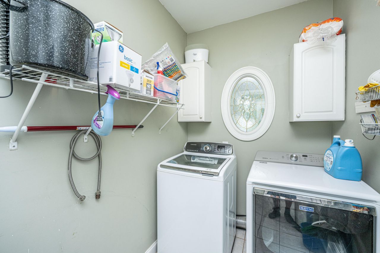 99 Fieldfare Way Photo 31