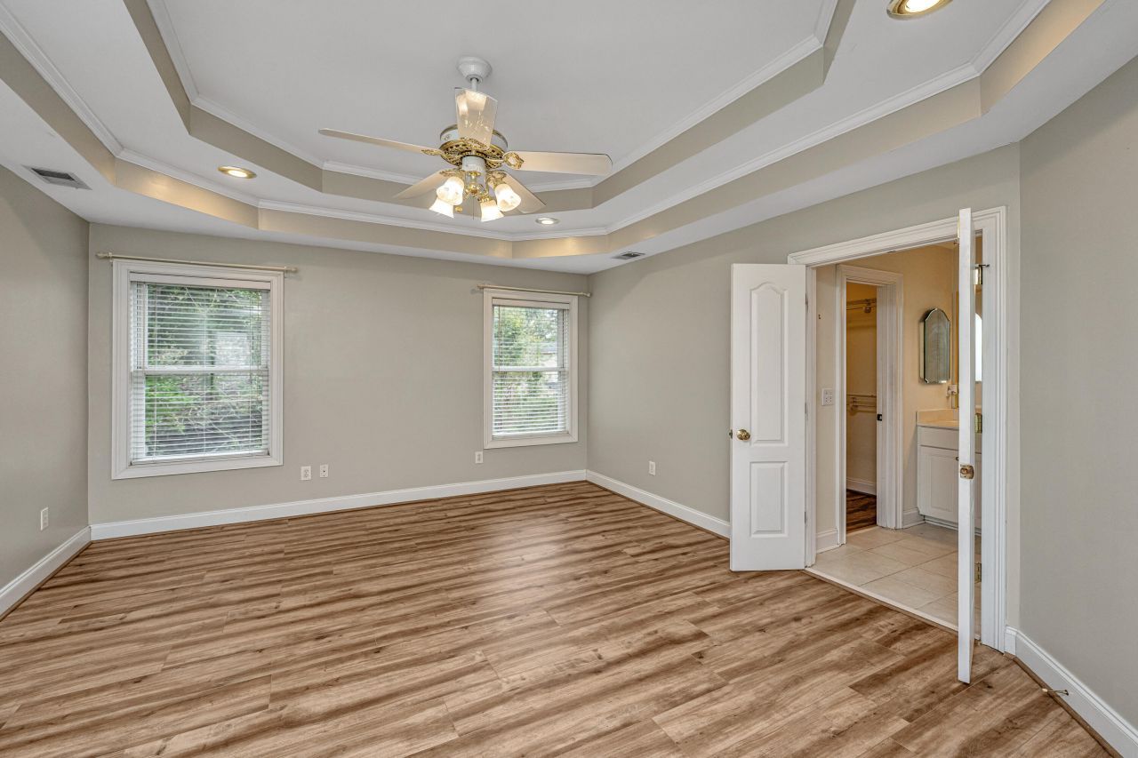 99 Fieldfare Way Photo 38