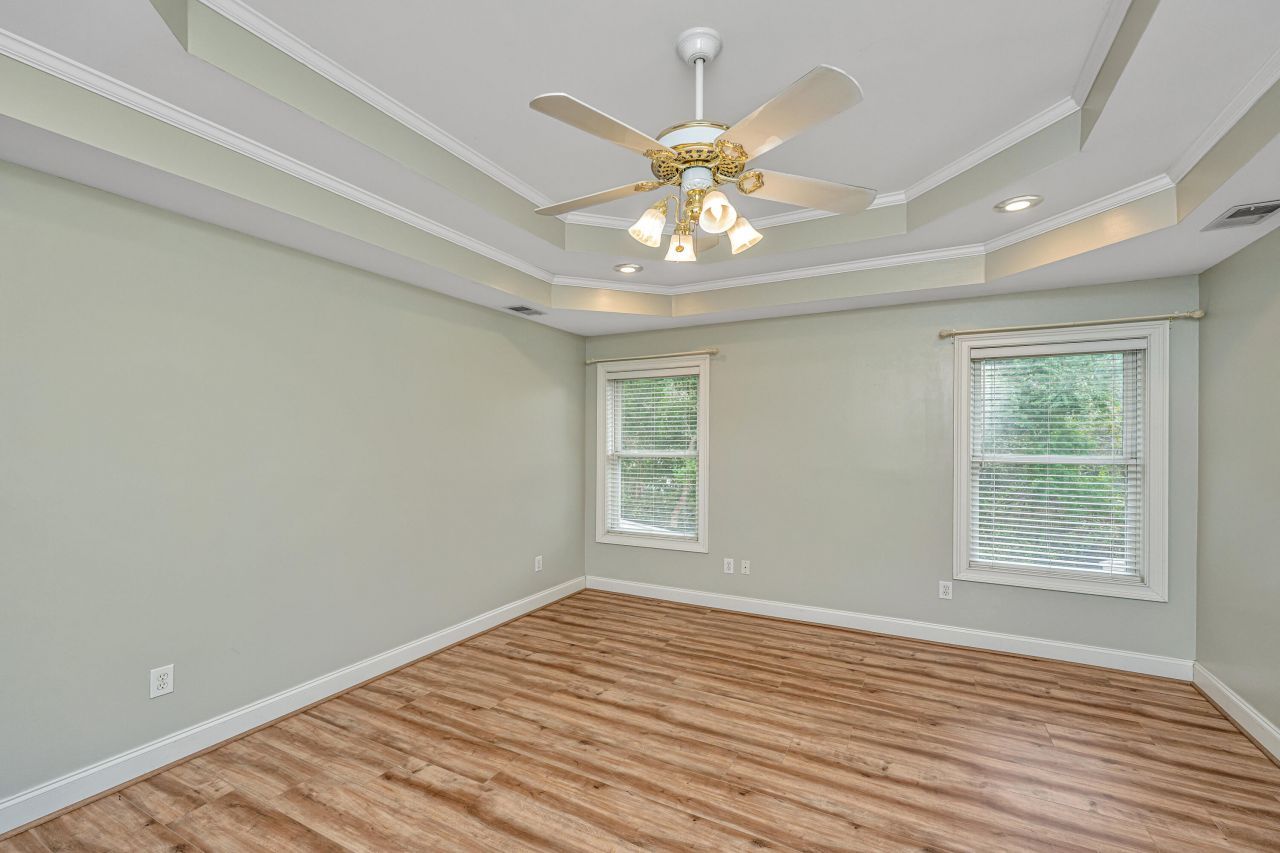 99 Fieldfare Way Photo 39