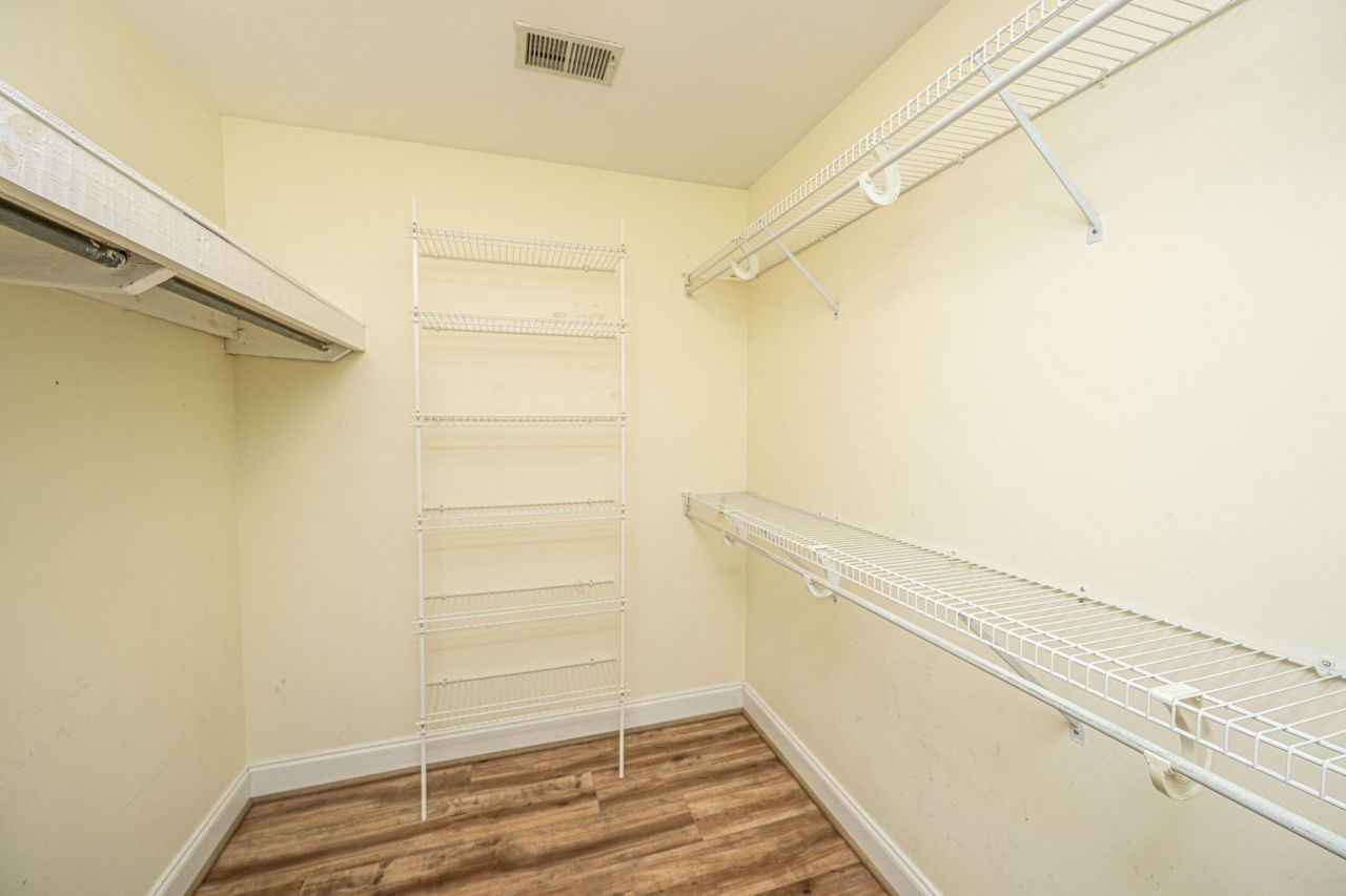 99 Fieldfare Way Photo 41