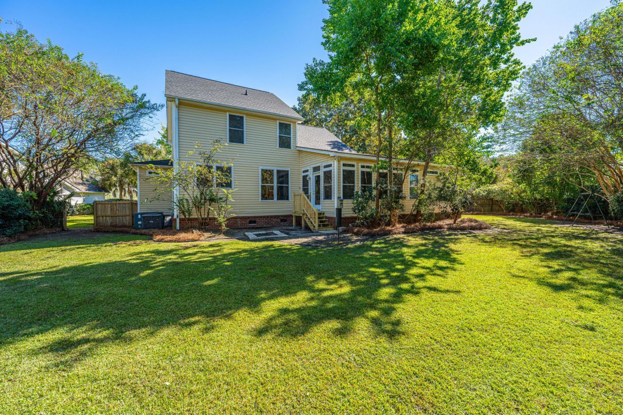 99 Fieldfare Way Photo 46