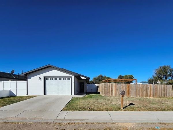 809 Park Street, Springfield, CO 81073