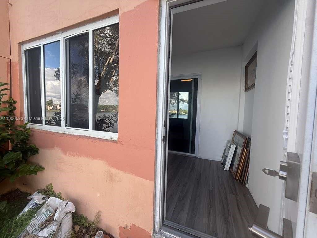 18900 NE 3rd Ct, Unit 509, Miami, FL 33179 Photo