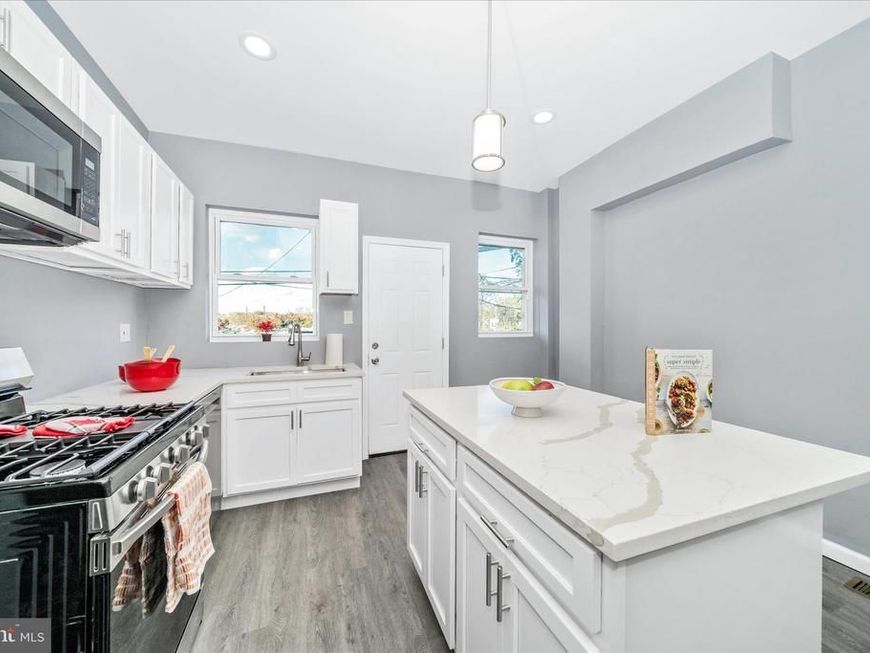 2224 W Fayette Street, Baltimore, MD 21223 Main Photo