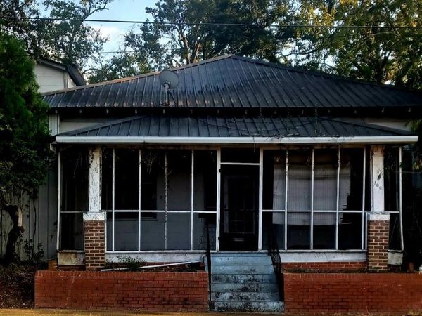 108 E North Street, Canton, MS 39046