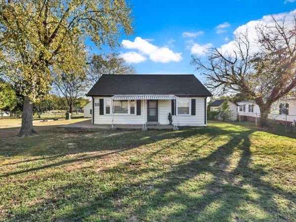 739 W Eastland St, Gallatin, TN 37066