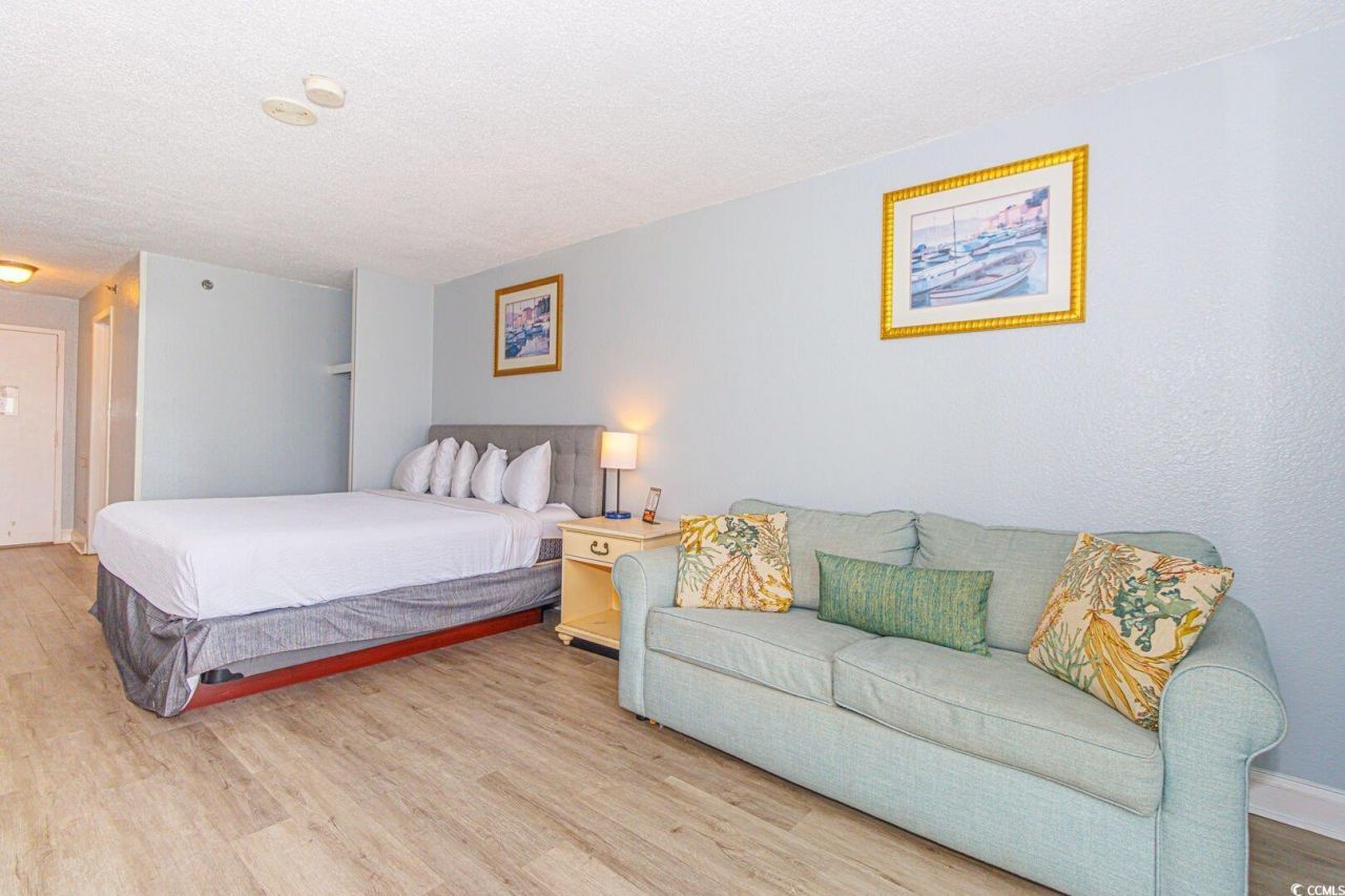 1207 S Ocean Blvd. S Photo 4