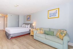 1207 S Ocean Blvd. S photo 4