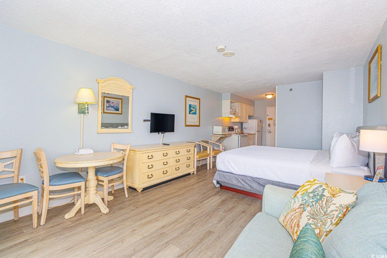 1207 S Ocean Blvd. S Photo 8