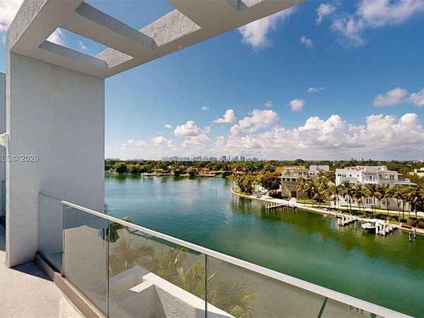 5970 Indian Creek Dr, Unit PH-4, Miami Beach, FL 33140