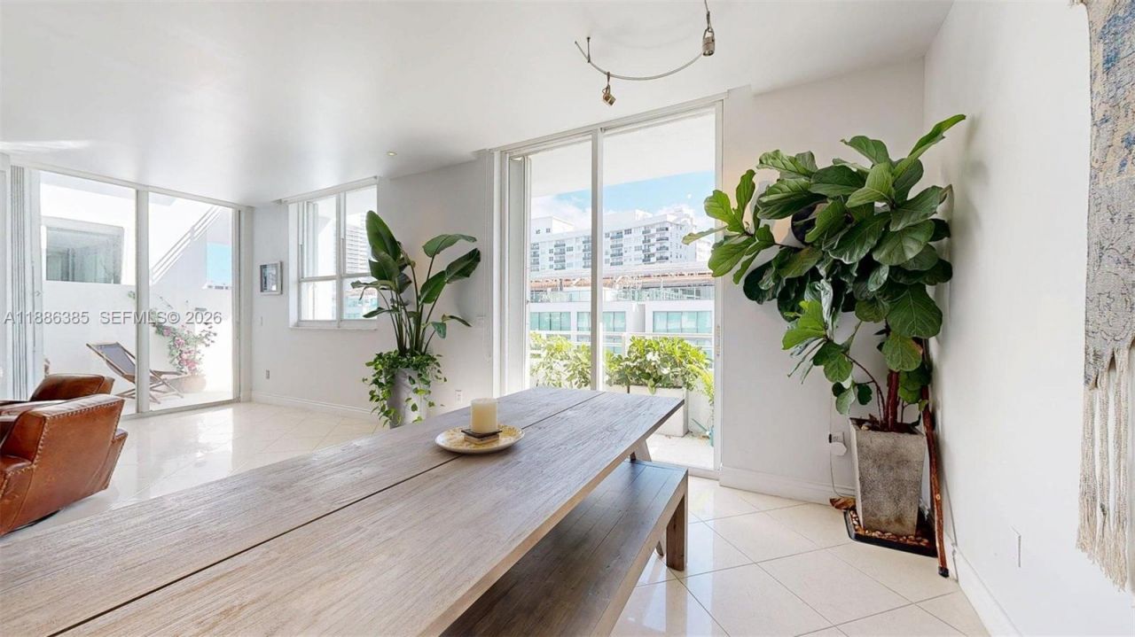 5970 Indian Creek Dr, Unit PH-4, Miami Beach, FL 33140 Photo