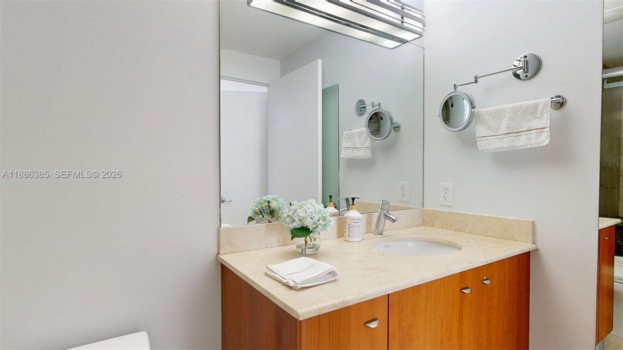 5970 Indian Creek Dr, Unit PH-4, Miami Beach, FL 33140 Photo