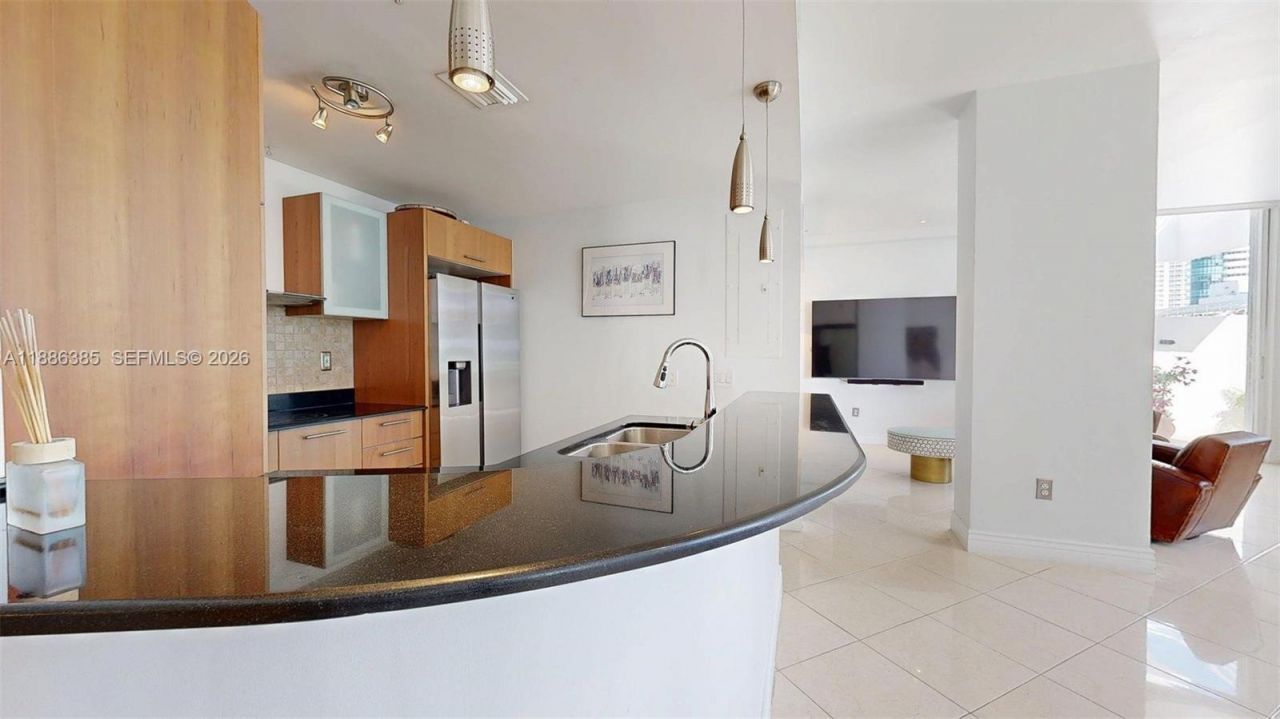 5970 Indian Creek Dr, Unit PH-4, Miami Beach, FL 33140 Photo