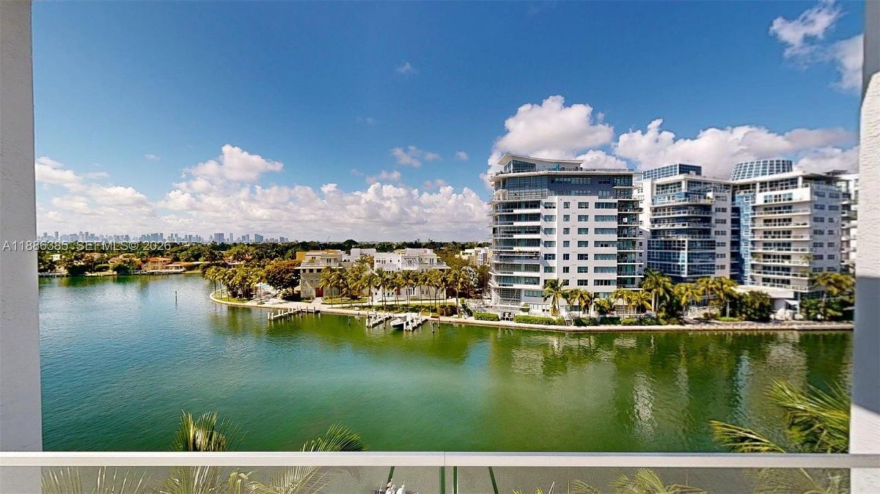 5970 Indian Creek Dr, Unit PH-4, Miami Beach, FL 33140 Photo