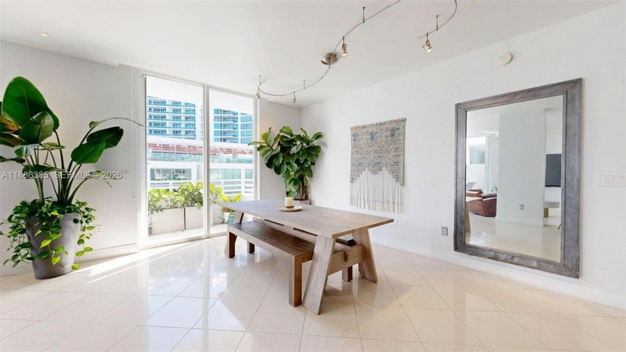 5970 Indian Creek Dr, Unit PH-4, Miami Beach, FL 33140 Photo