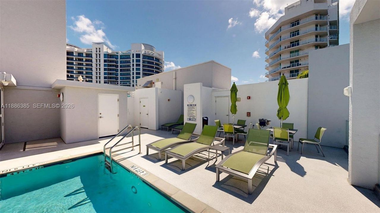 5970 Indian Creek Dr, Unit PH-4, Miami Beach, FL 33140 Photo