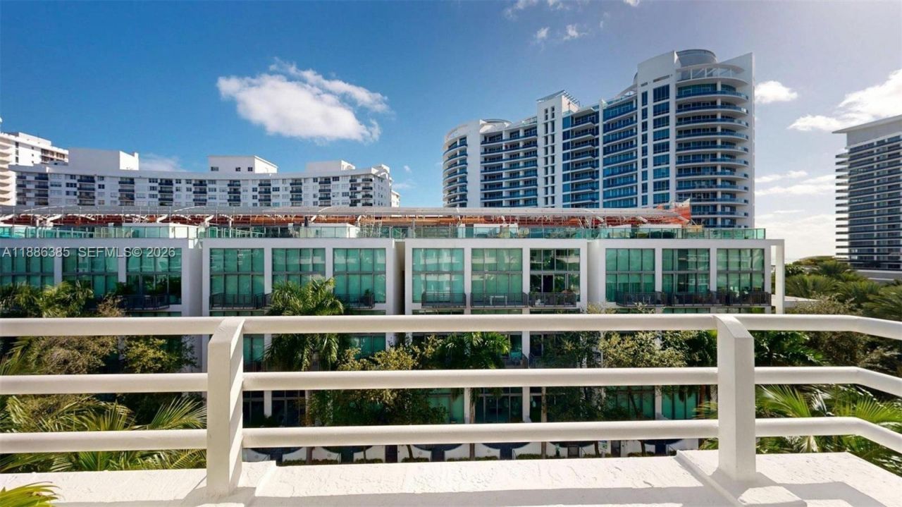 5970 Indian Creek Dr, Unit PH-4, Miami Beach, FL 33140 Photo