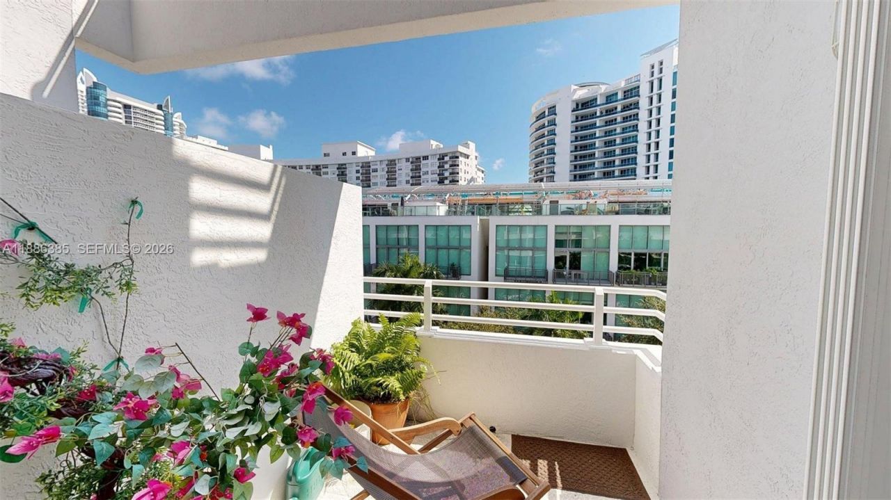 5970 Indian Creek Dr, Unit PH-4, Miami Beach, FL 33140 Photo