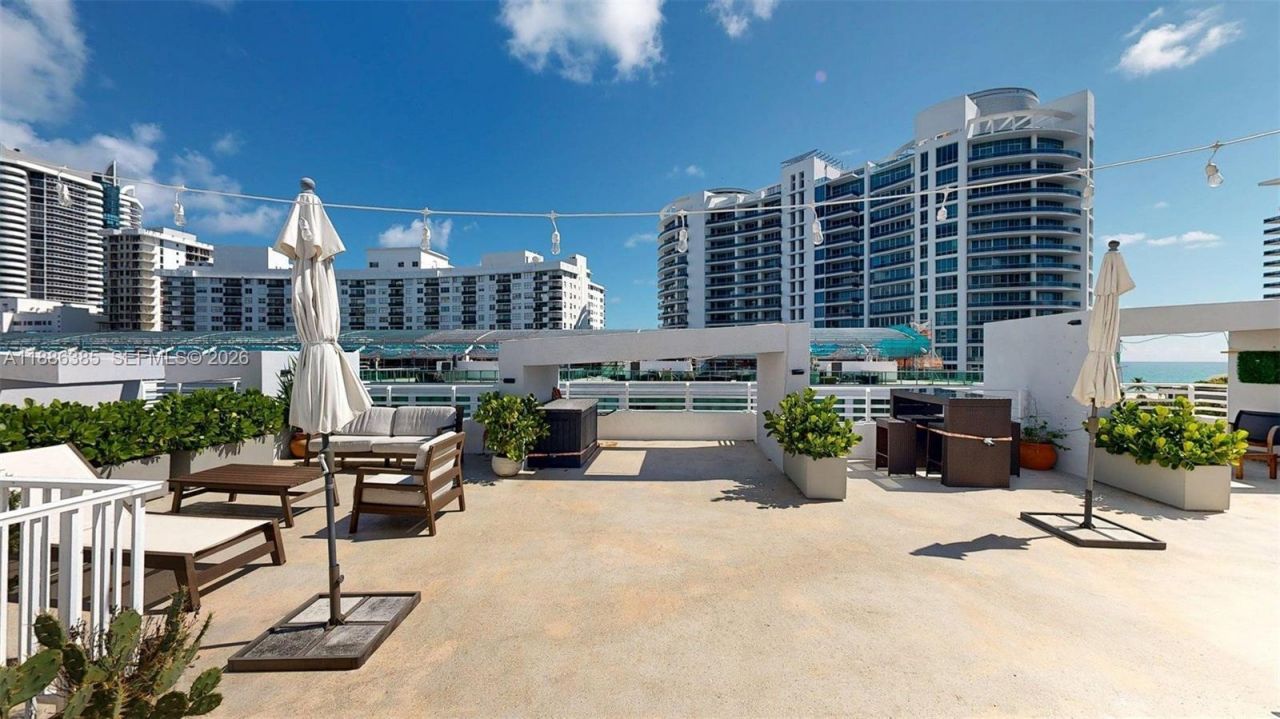 5970 Indian Creek Dr, Unit PH-4, Miami Beach, FL 33140 Photo