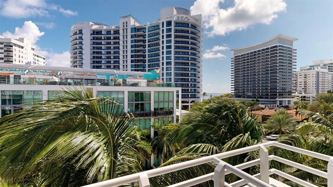 5970 Indian Creek Dr, Unit PH-4, Miami Beach, FL 33140 Photo