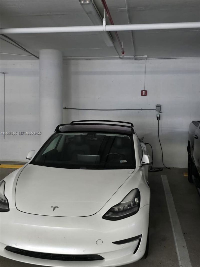 5970 Indian Creek Dr, Unit PH-4, Miami Beach, FL 33140 Photo