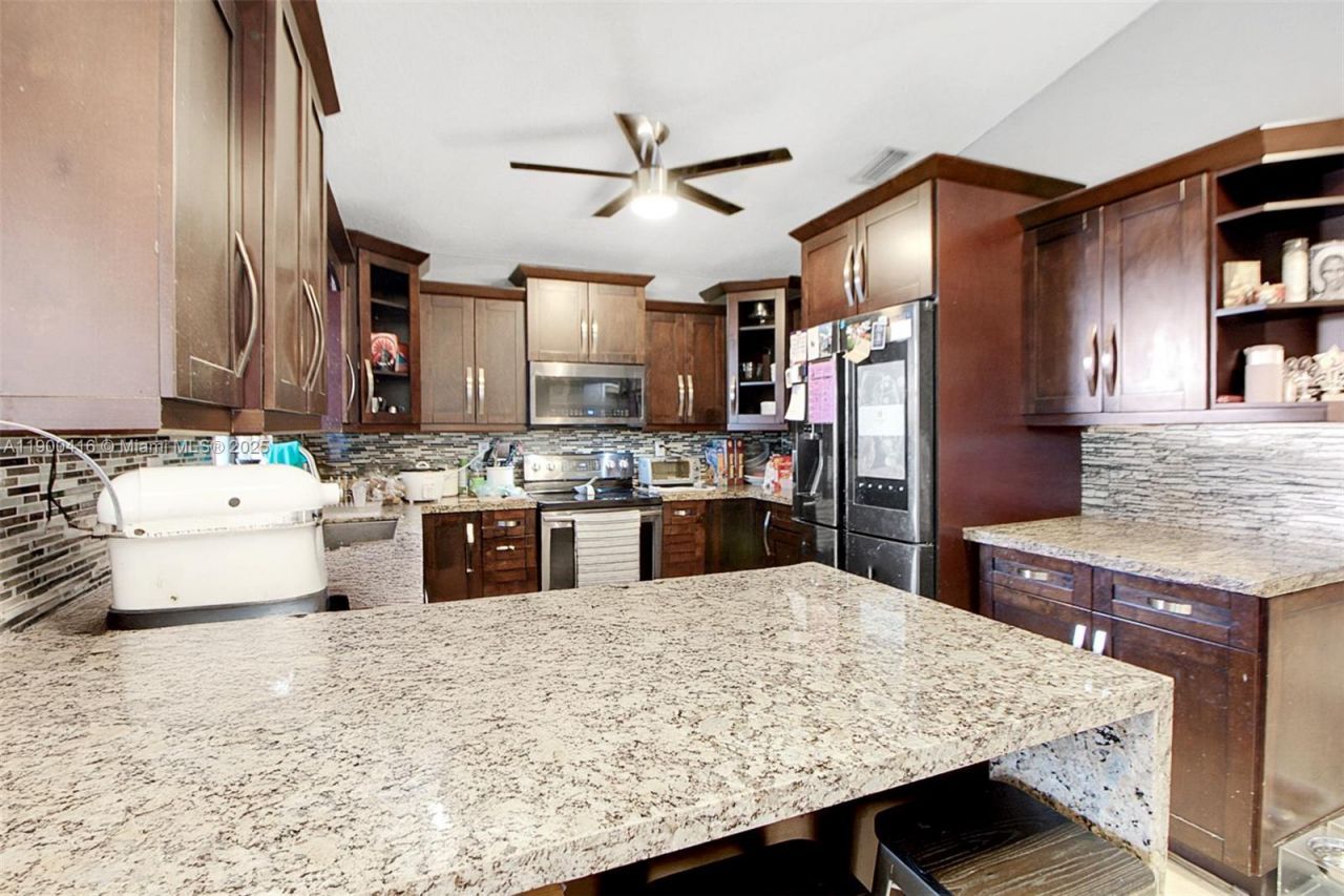 14880 SW 56th Ter, Miami, FL 33193 Photo