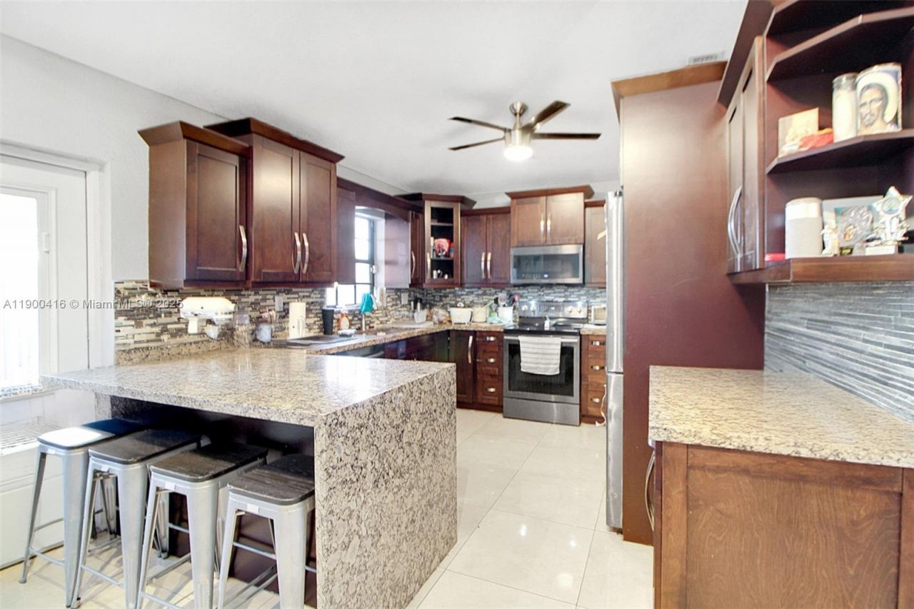 14880 SW 56th Ter, Miami, FL 33193 Photo