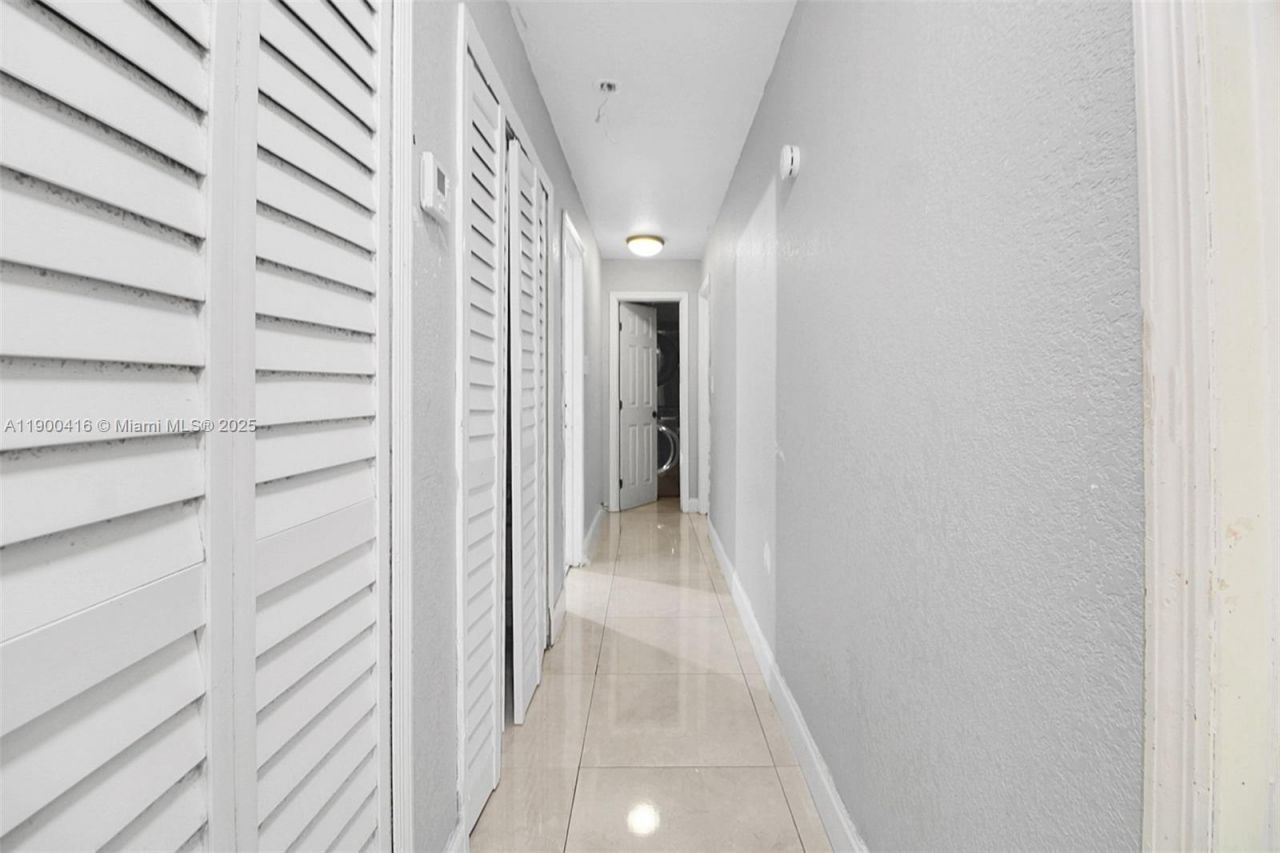 14880 SW 56th Ter, Miami, FL 33193 Photo