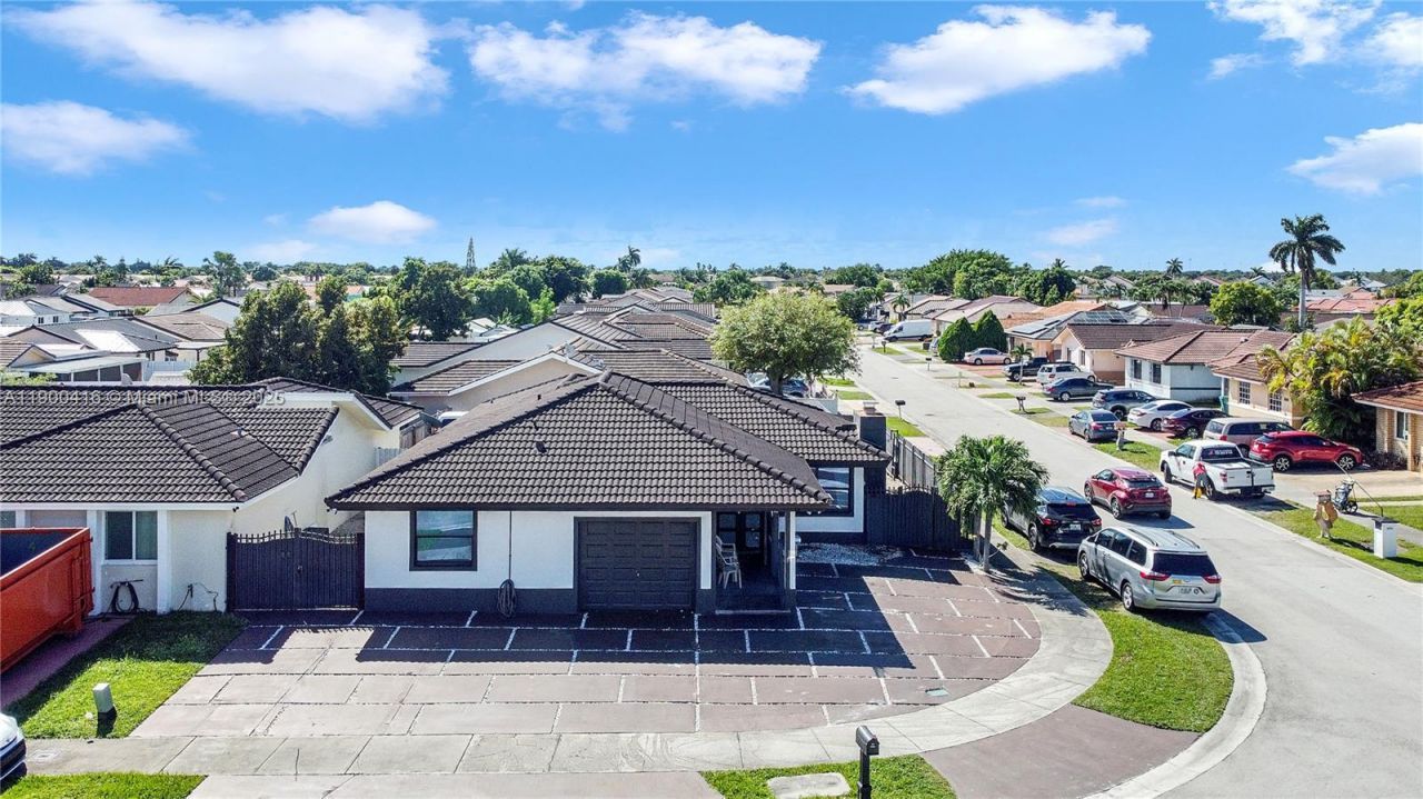 14880 SW 56th Ter, Miami, FL 33193 Photo
