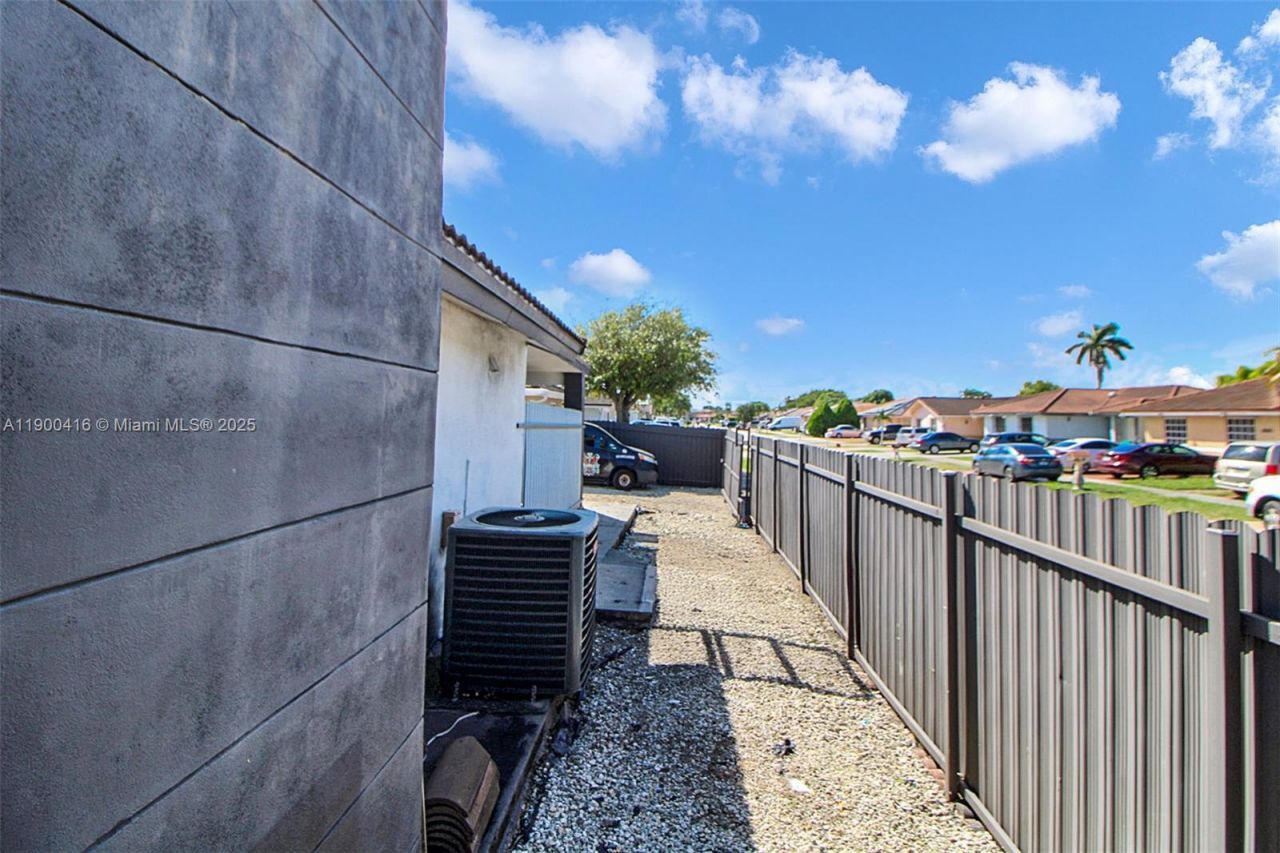 14880 SW 56th Ter, Miami, FL 33193 Photo