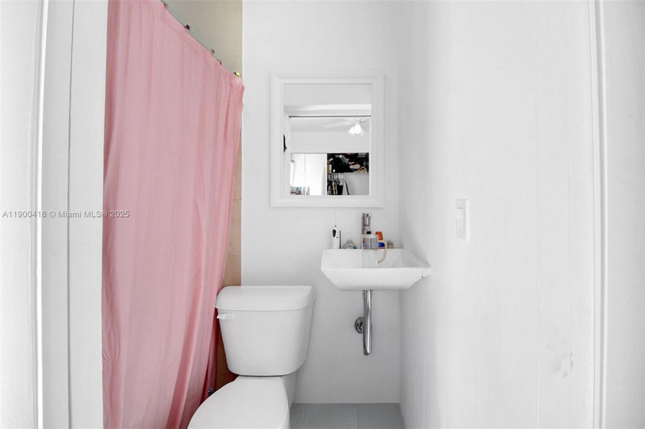 14880 SW 56th Ter, Miami, FL 33193 Photo